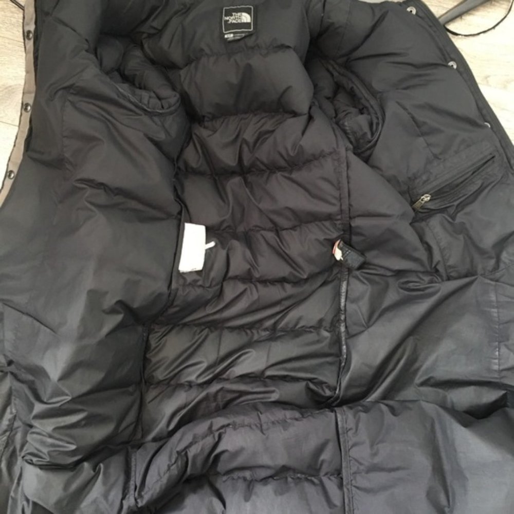THE NORTH FACE Black Long Puffer Jacket Size Small - Picture 11 of 16